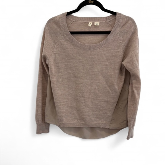 Moth Anthropologie Taupe Long Sleeve Sweater Blouse size small - Picture 1 of 2